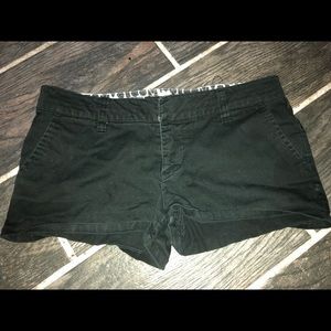 Size 1, lightly used volcom shorts.